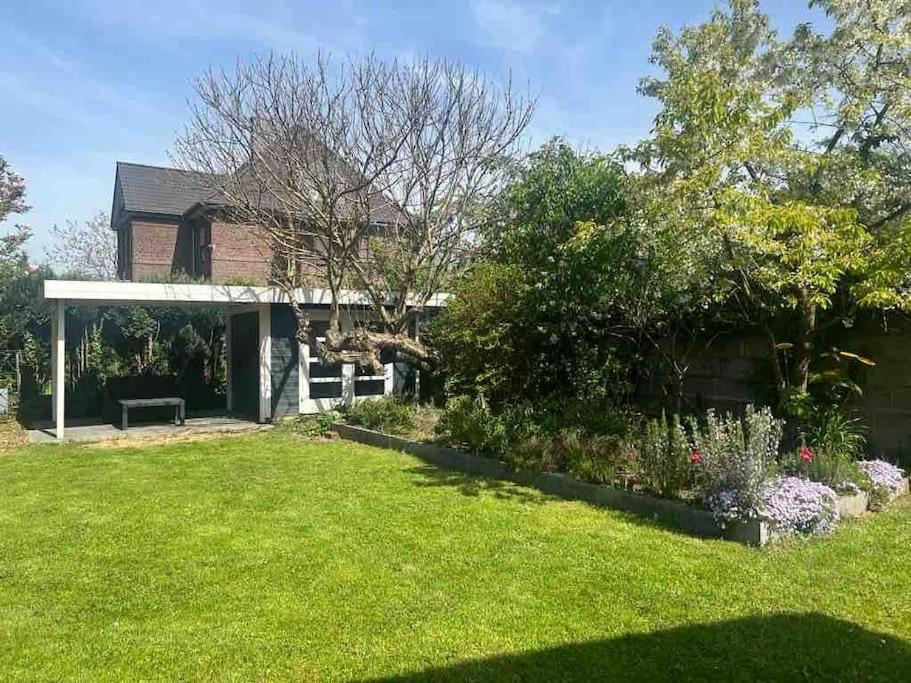 Historische Villa Mit Garten, Luxus Meerbusch Buitenkant foto